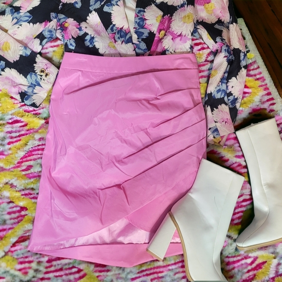 Sea Pink Barbie 💕 Pleated Mini Skirt - Picture 9 of 9